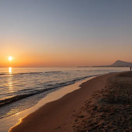Denia Beach Lodge * Дения