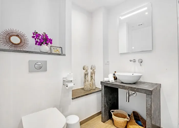 度假居 Denia Beach Lodge *