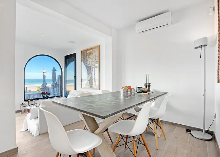 펜션 Denia Beach Lodge *