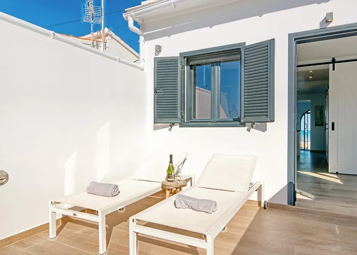 펜션 Denia Beach Lodge *